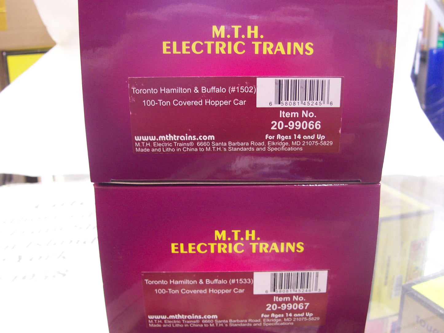 TWO PACK E-Z CATCH MTH ( EXCLUSIVE ) # 20-99066/67 Toronto Hamilton & Buffalo 100 Ton Hoppers # 1502 & 1533