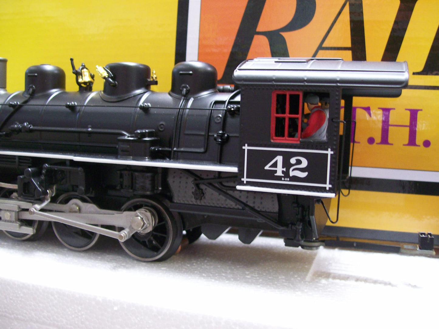 Custom Run by E-Z Catch MTH Toronto, Hamilton and Buffalo 0-6-0 Imperial Railking Switcher Loco Cab # 42