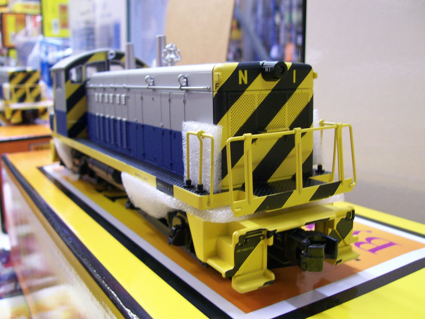 In Stock MTH Railking # 30-21147-1 (  South Brooklyn Cab No. N1 ) NW-2 Switcher Diesel Engine With Proto-Sound 3.0