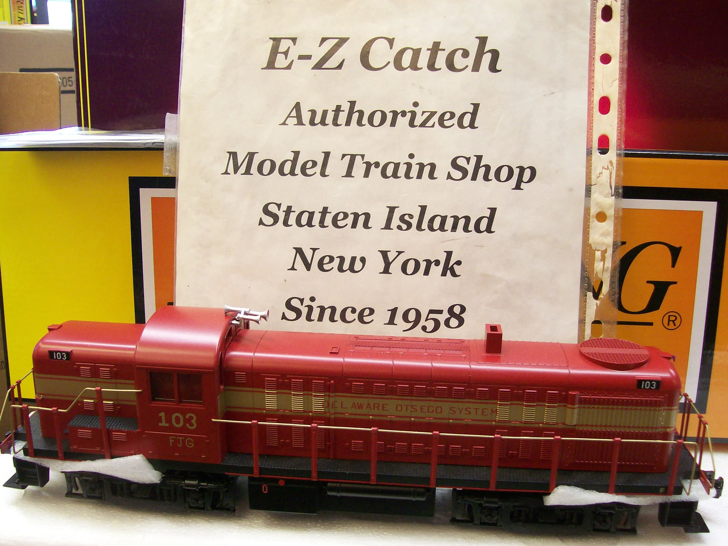 In Stock Exclusive E-Z Catch ( TWO PACK ) Delaware Otsego System RS-3 Railking Cab # 100 & 103