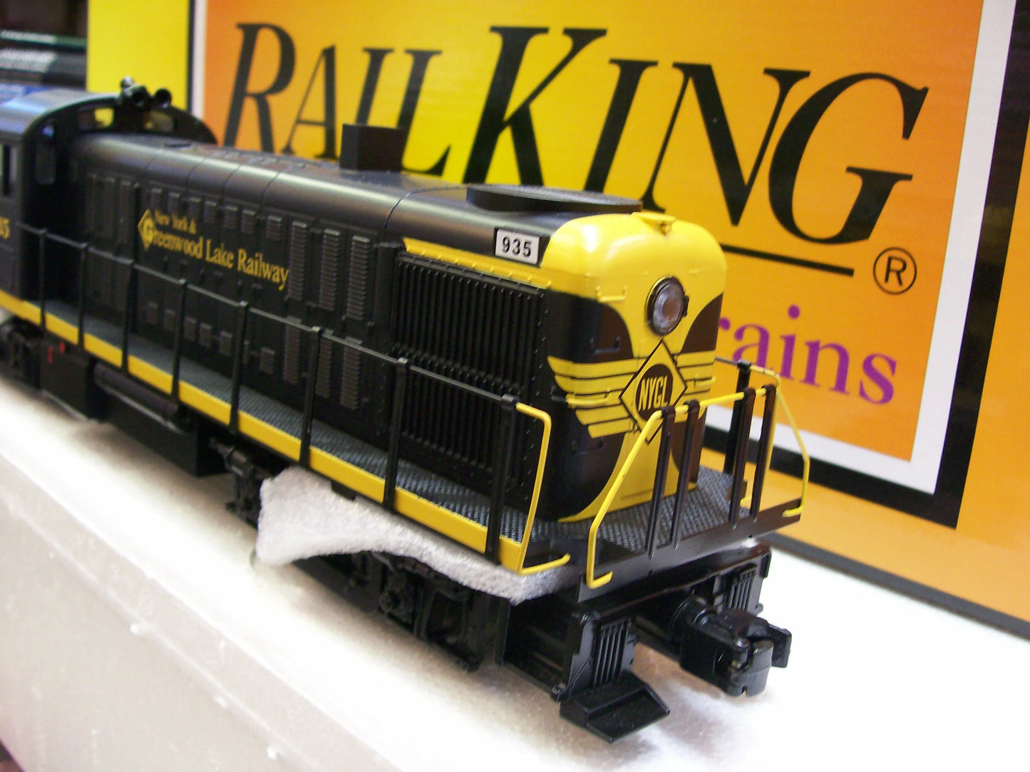 In Stock Exclusive E-Z Catch 2024 Custom Run MTH Railking # 30-21190-1 New York & Greenwood Lake RS-3 Cab # 935