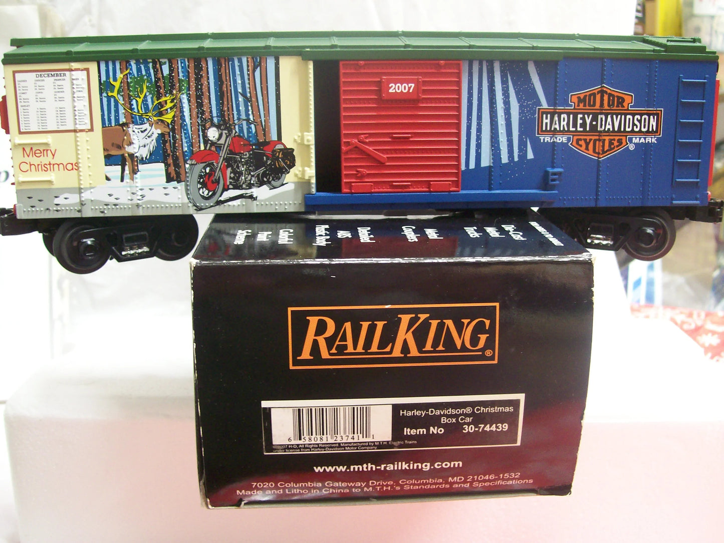 MTH RAILKING # 30-74439 Box Car Harley-Davidson (Christmas) Car No. 2007