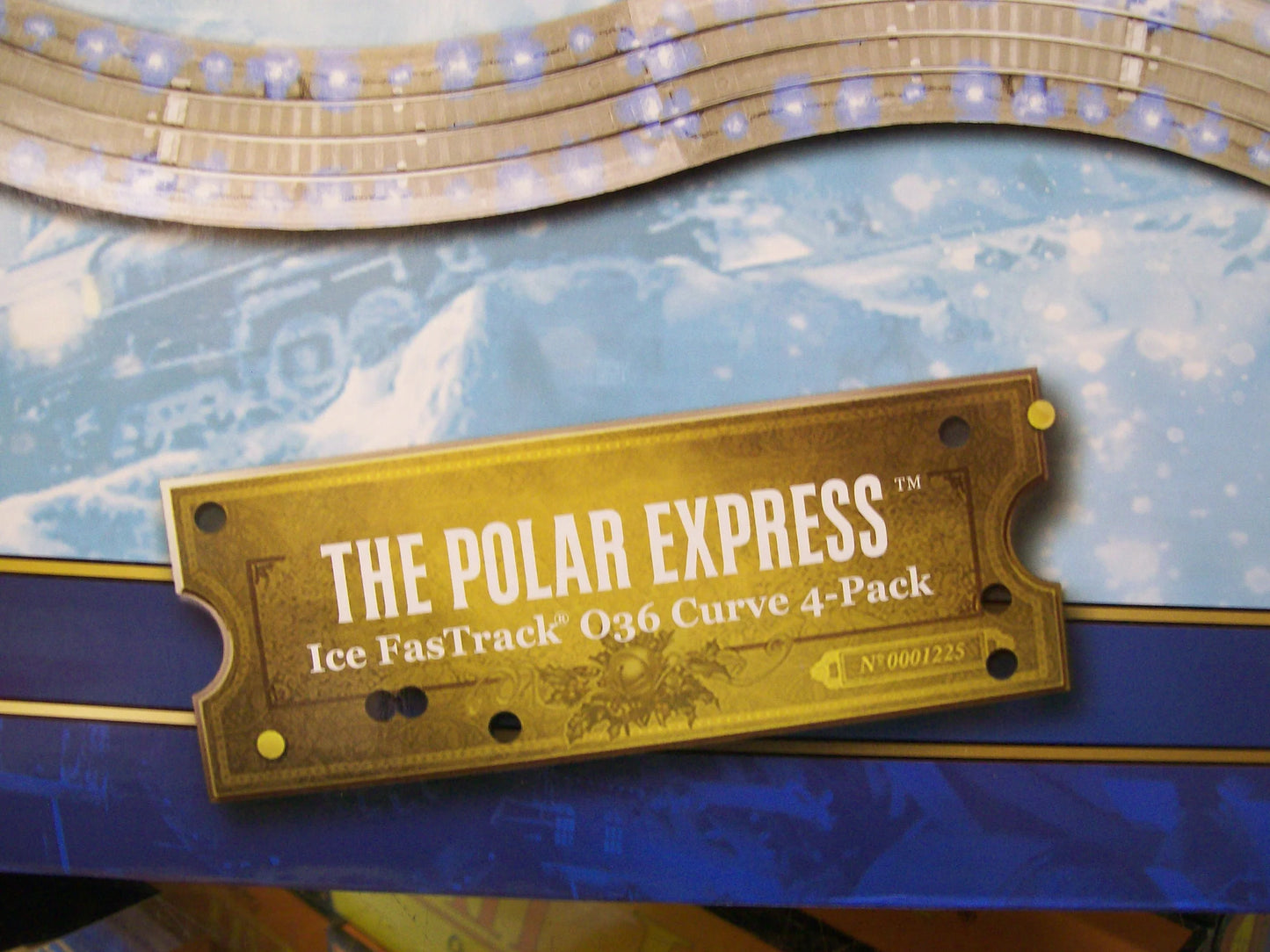 NEW Lionel # 2325010 THE POLAR EXPRESS™ Ice Track 0-36 Full Curve 4-Pack ( Lighted Ice Fastrack )