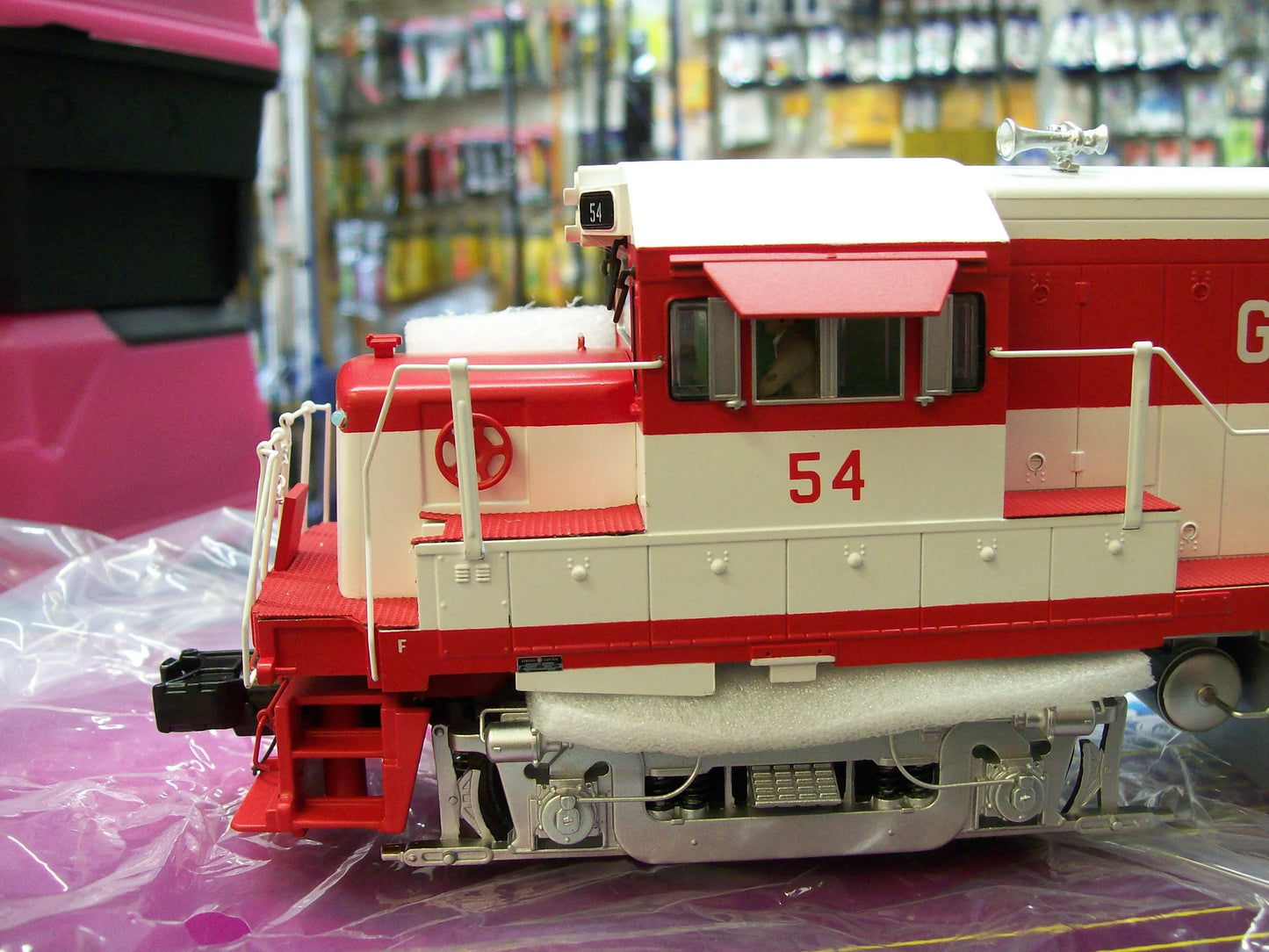 In Stock E-Z Catch Custom Limited Run MTH Premier GE Demo  U-25-B Diesel Locomotive Cab # 54