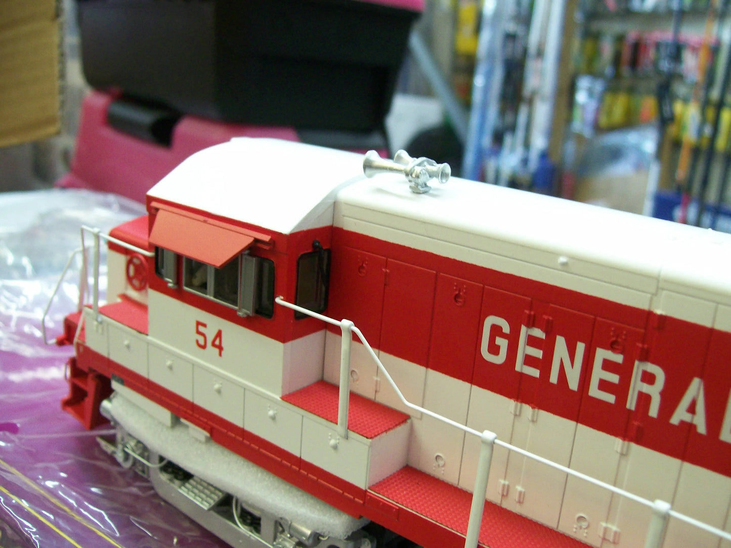 In Stock E-Z Catch Custom Limited Run MTH Premier GE Demo  U-25-B Diesel Locomotive Cab # 54