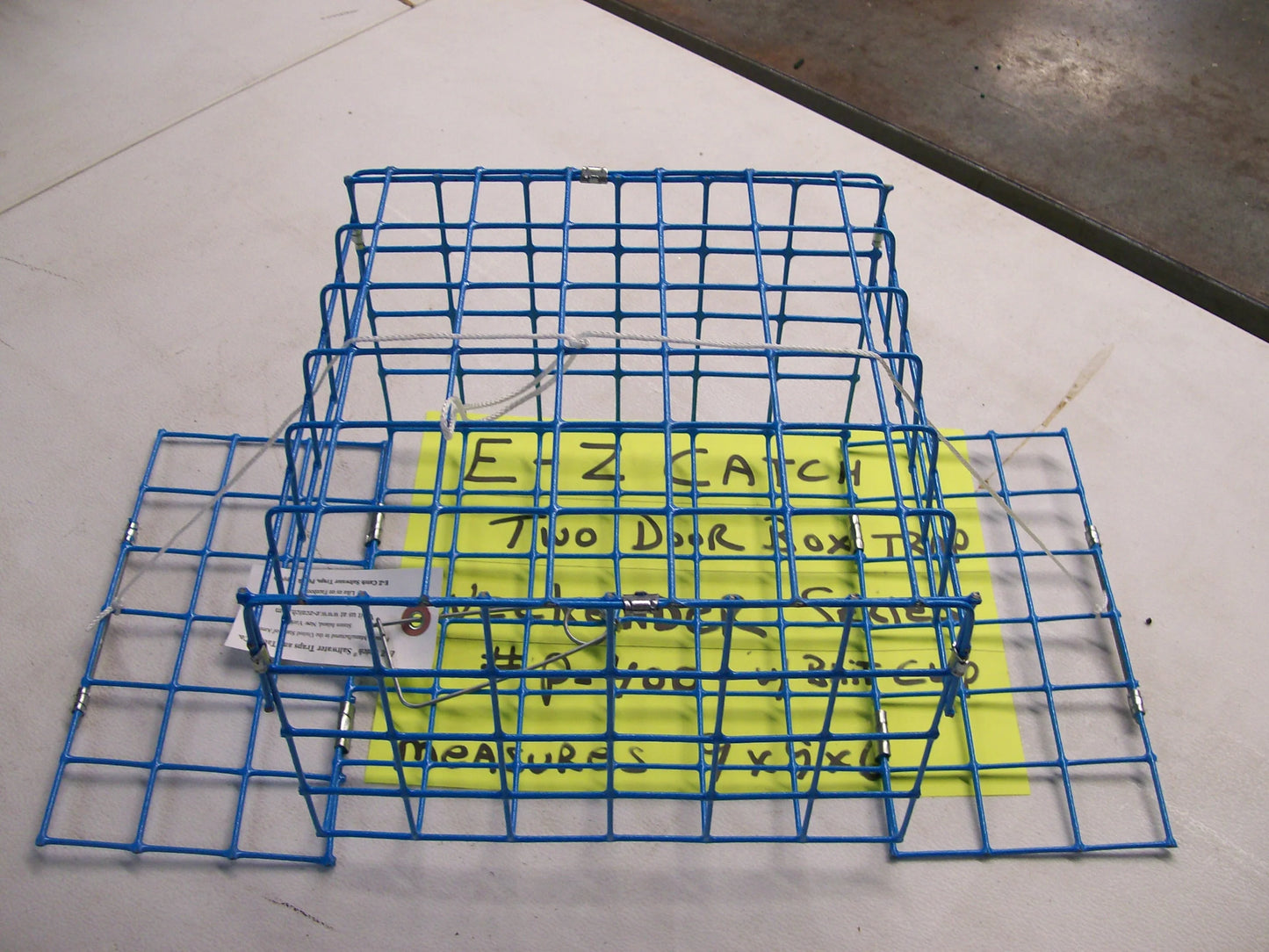 E-Z Catch # P-400-Blue ( TWO DOOR ) Weekender Series Crab Trap with Bait Clip ( Blue )