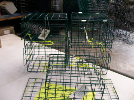 E-Z Catch # P-400-G ( FIVE-PACK ) 2-Door Weekender Series Crab Trap with Bait Clip PVC Coated Green