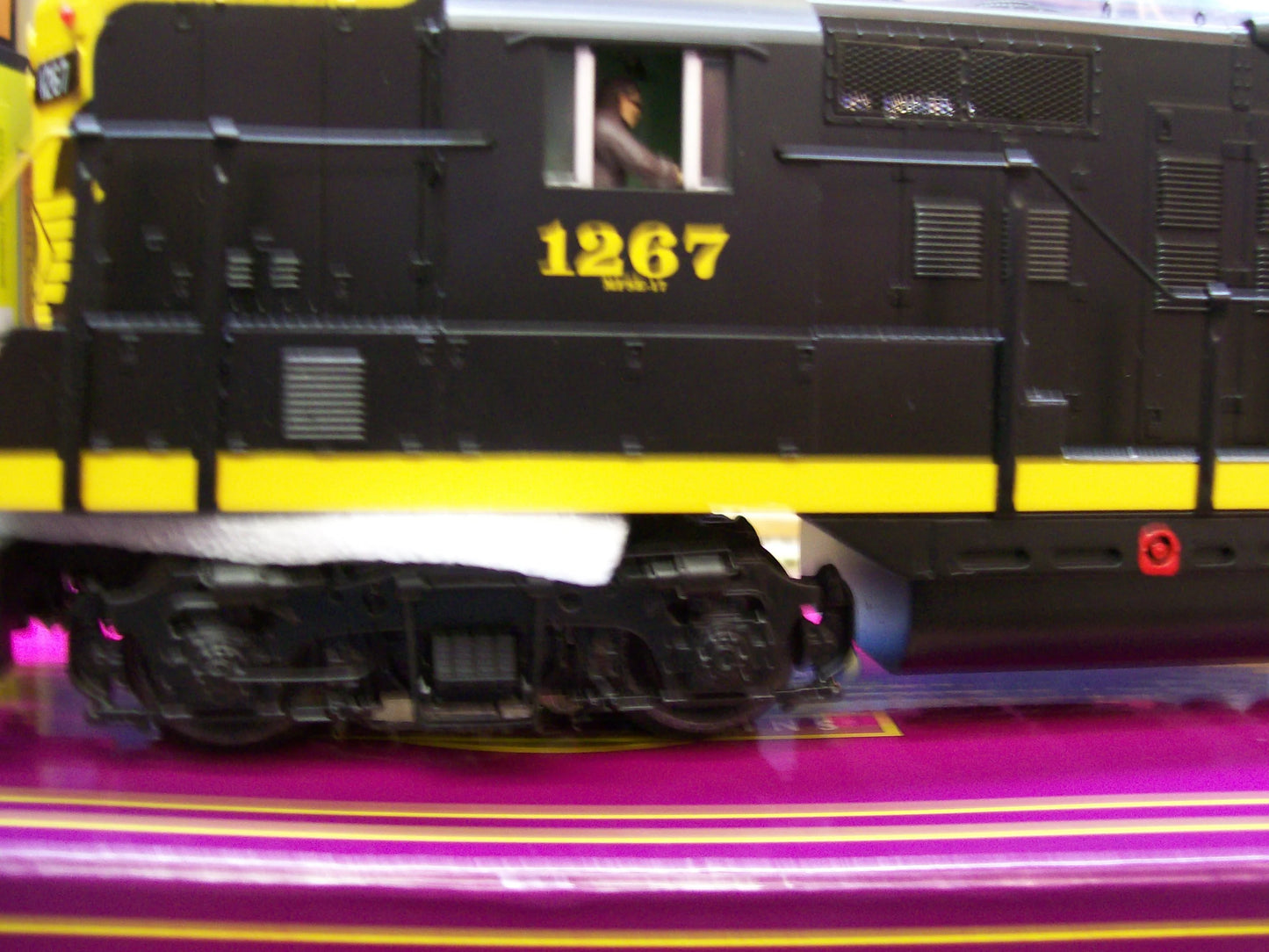 IN STOCK NOW ( EXCLUSIVE NEW YORK & GREENWOOD LAKE MTH PREMIER GP-9 # 1267