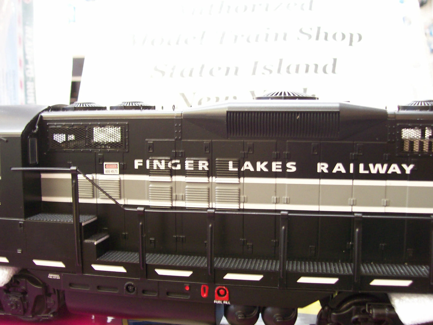 Custom Finger Lakes Railway ( New York ) MTH Premier GP-9 Cab # 1751 ( Limited Run )